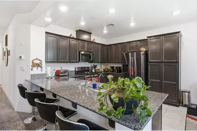 450 Amabile Dr, Los Banos, CA 93635 - Photo 10