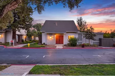 5687 Hollyleaf Ln, San Jose, CA 95118 - Photo 2