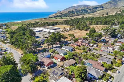 1161 Tamarind St, Montara, CA 94037 - Photo 38