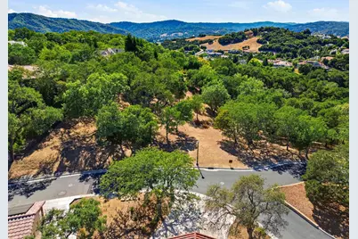 8341 Winter Green Ct, Gilroy, CA 95020 - Photo 10