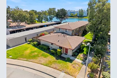 1576 Marina Ct A, San Mateo, CA 94403 - Photo 2