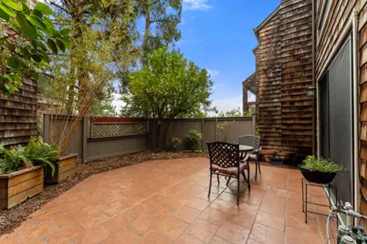 73 Peter Coutts Cir, Stanford, CA 94305 - Photo 18