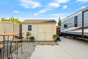 1090 Los Altos Dr, Hollister, CA 95023 - Photo 38