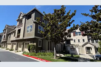 1327 Westbury Dr, San Jose, CA 95131 - Photo 2