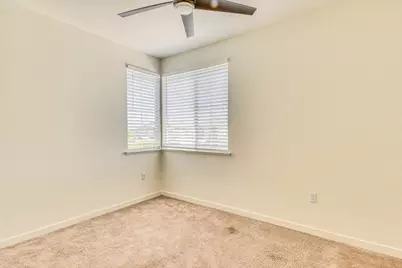 271 Lamplighter Ln, Hollister, CA 95023 - Photo 18