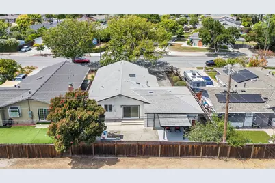1924 Rosswood Dr, San Jose, CA 95124 - Photo 40