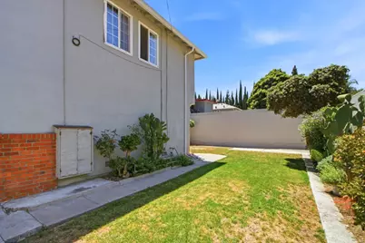 1131 Frankfurt Ave, San Jose, CA 95126 - Photo 16