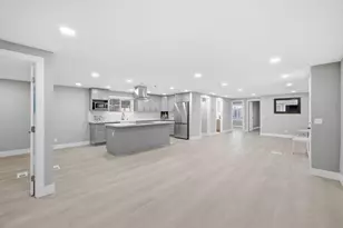 174 Redwood Dr 174, Hollister, CA 95023 - Photo 10