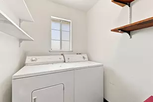 2745 Mauricia Ave B, Santa Clara, CA 95051 - Photo 24