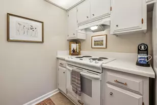 1915 Mount Vernon Ct 14, Mountain View, CA 94040 - Photo 12