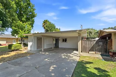1837 W Rosecrans Way, Stockton, CA 95207 - Photo 4