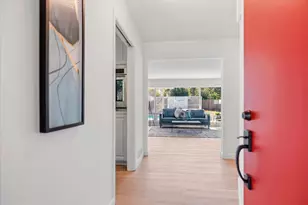 135 Pineview Ln, Menlo Park, CA 94025 - Photo 6