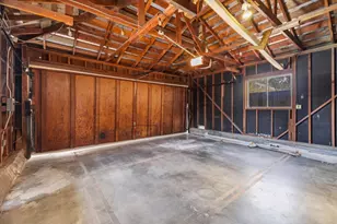 135 Pineview Ln, Menlo Park, CA 94025 - Photo 28
