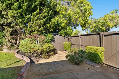 1695 McKinley St, San Mateo, CA 94403 - Photo 28