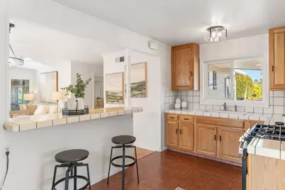 1695 McKinley St, San Mateo, CA 94403 - Photo 22