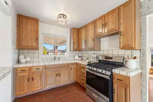1695 McKinley St, San Mateo, CA 94403 - Photo 22
