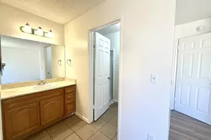 7913 Cottonleaf Way, Sacramento, CA 95828 - Photo 14