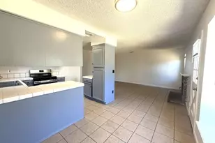 7913 Cottonleaf Way, Sacramento, CA 95828 - Photo 10