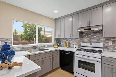 2074 Ashwood Ln, San Jose, CA 95132 - Photo 14