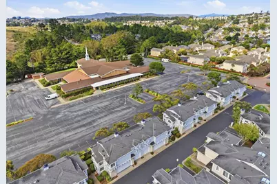 15 Outlook Cir, Pacifica, CA 94044 - Photo 44