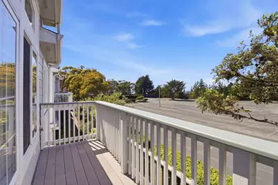 15 Outlook Cir, Pacifica, CA 94044 - Photo 30