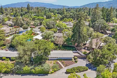 18570 Montpere Way, Saratoga, CA 95070 - Photo 58