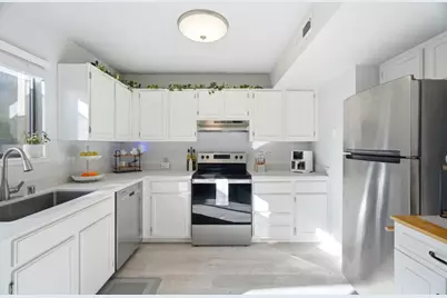 251 Gibson Dr E-54, Hollister, CA 95023 - Photo 14