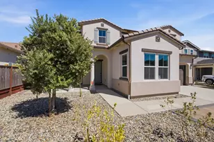 597 Matterhorn Ct, Marina, CA 93933 - Photo 2