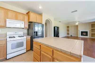 2027 Evening St, Stockton, CA 95209 - Photo 22