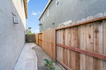 2027 Evening St, Stockton, CA 95209 - Photo 56