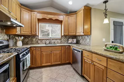 8135 Las Animas Ct, Gilroy, CA 95020 - Photo 16