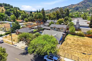 17579 Del Monte Ave, Morgan Hill, CA 95037 - Photo 44