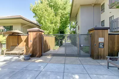 2140 Santa Cruz Ave B106, Menlo Park, CA 94025 - Photo 2