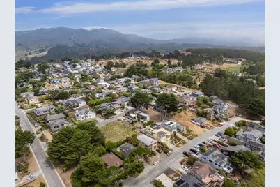 340 13th St, Montara, CA 94037 - Photo 14