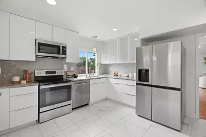 3263 Janelle Dr, San Jose, CA 95148 - Photo 6