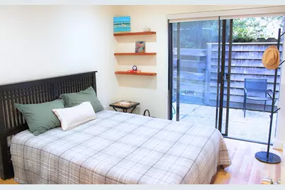 461 Dela Vina Ave 104, Monterey, CA 93940 - Photo 24