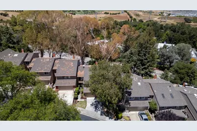 22963 Longdown Rd, Cupertino, CA 95014 - Photo 56