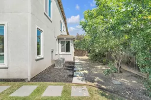 190 Fennel Ct, Morgan Hill, CA 95037 - Photo 12