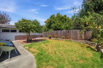 27532 Gainesville Ave, Hayward, CA 94545 - Photo 30