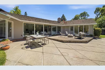 653 Rosewood Ct, Los Altos, CA 94024 - Photo 38