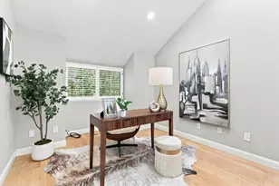 1637 Grant Rd, Mountain View, CA 94040 - Photo 14