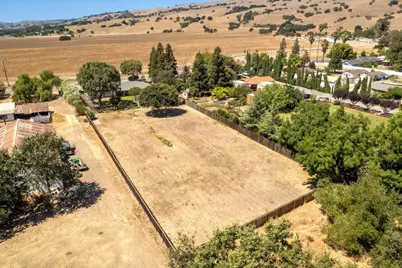 1850 E San Martin Ave, San Martin, CA 95046 - Photo 38