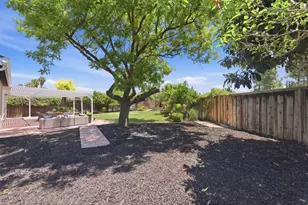 4576 Jonquil Dr, San Jose, CA 95136 - Photo 26