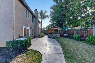 1301 Peregrine Dr, Gilroy, CA 95020 - Photo 60