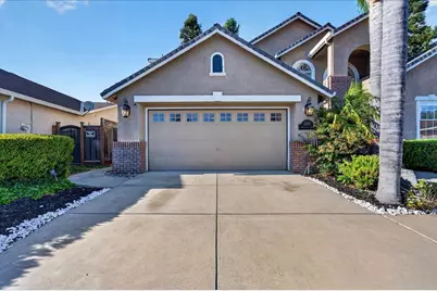 1301 Peregrine Dr, Gilroy, CA 95020 - Photo 4