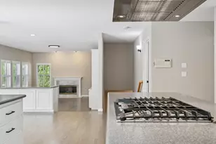 6241 Cahalan Ave, San Jose, CA 95123 - Photo 14