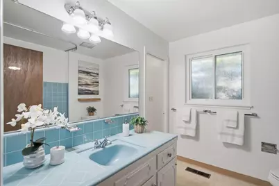 13 Del Rey Ct, San Carlos, CA 94070 - Photo 18
