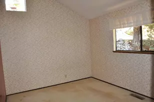 17590 Holiday Dr, Morgan Hill, CA 95037 - Photo 10