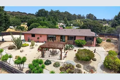 9604 Martin Ln, Salinas, CA 93907 - Photo 2