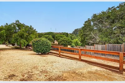 9604 Martin Ln, Salinas, CA 93907 - Photo 16